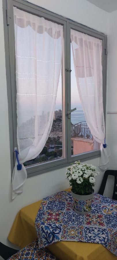 La Finestra Sul Mare Apartment Tropea Exterior photo